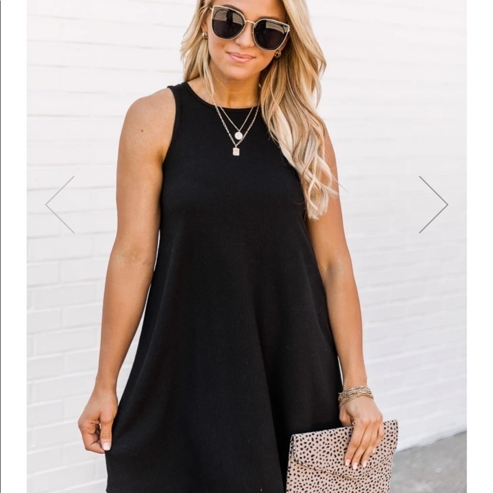 Nwt Pink lily black dress